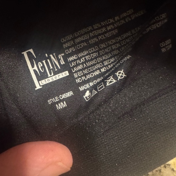 Felina wireless Black Women's Intimate Bra size medium - Picture 2 of 2